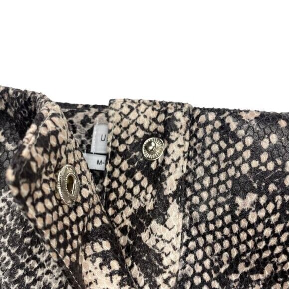NWT URBAN OUTFITTERS UO Siren Snake Print Button-Front Mini Skirt Sz Medium - Picture 6 of 8